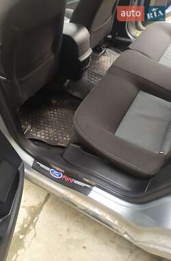 Седан Ford Mondeo 2010 в 