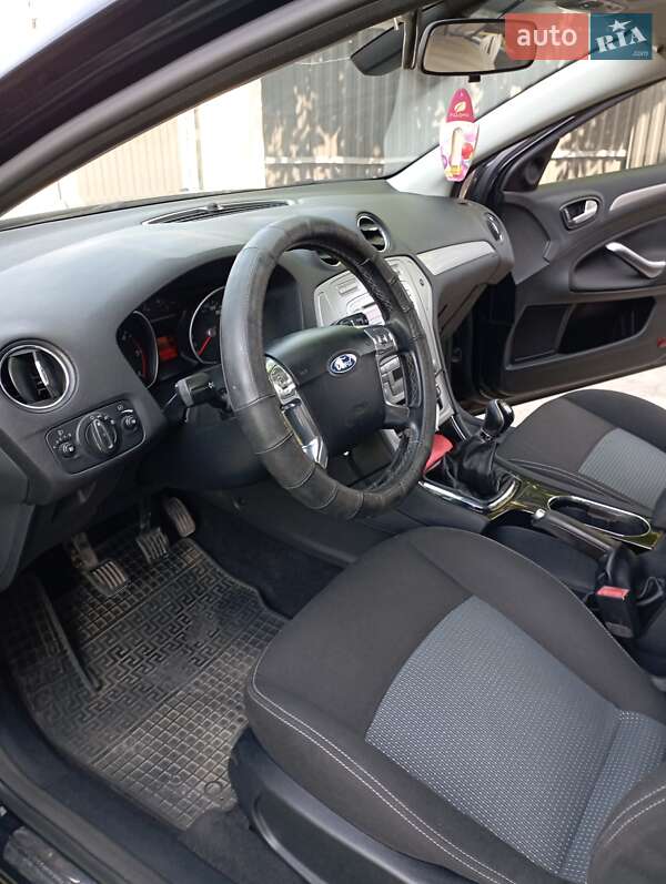 Лифтбек Ford Mondeo 2009 в Ивано-Франковске