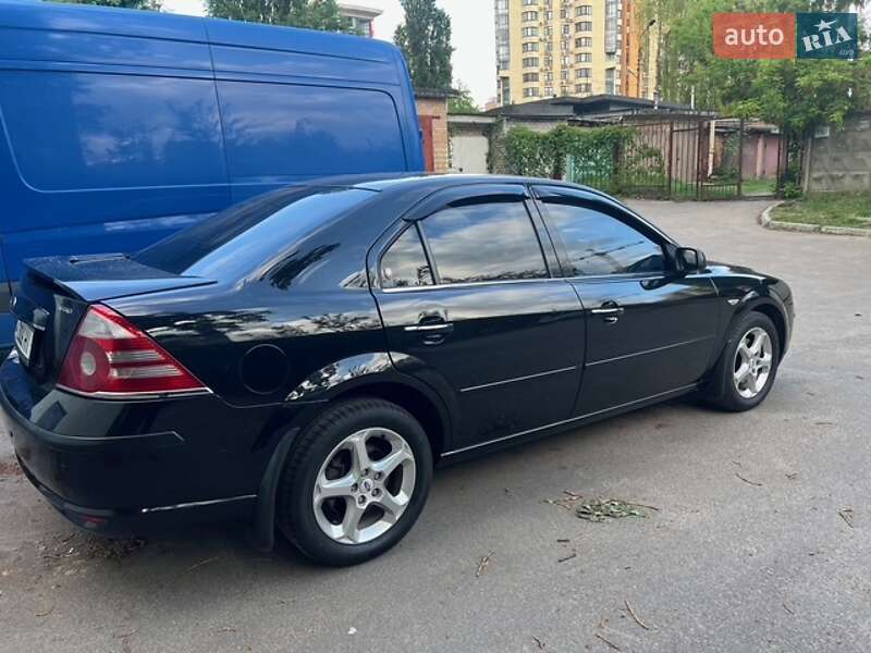 Седан Ford Mondeo 2006 в Киеве