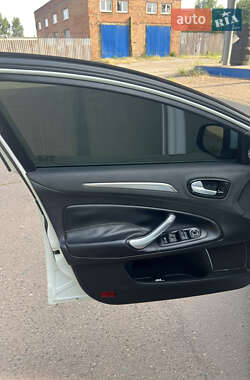 Ліфтбек Ford Mondeo 2008 в 
