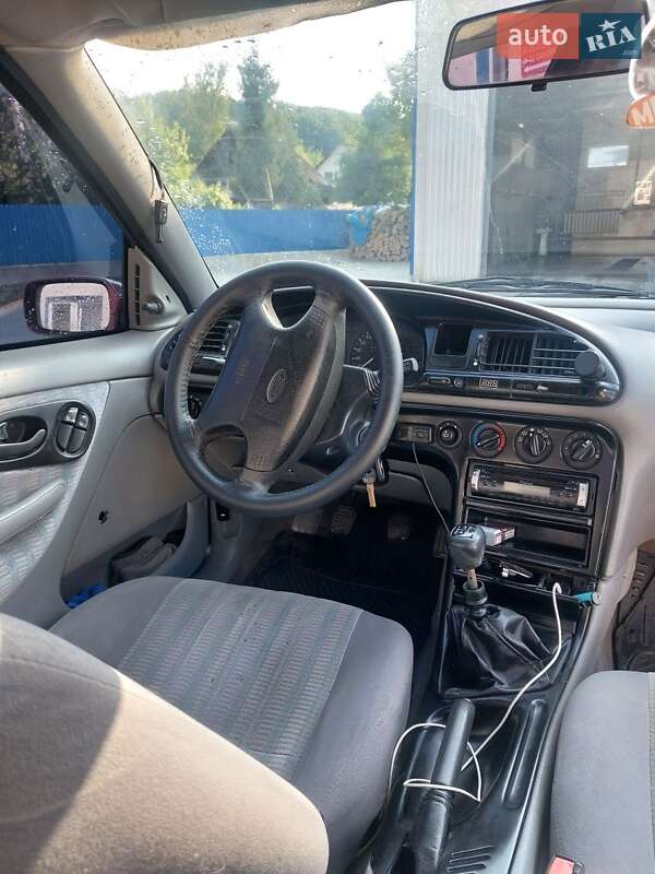 Седан Ford Mondeo 1995 в Кременце фото 4 Седан Ford Mondeo 1995 в Кременце