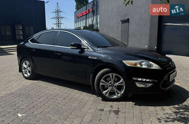 Седан Ford Mondeo 2013 в Ужгороді