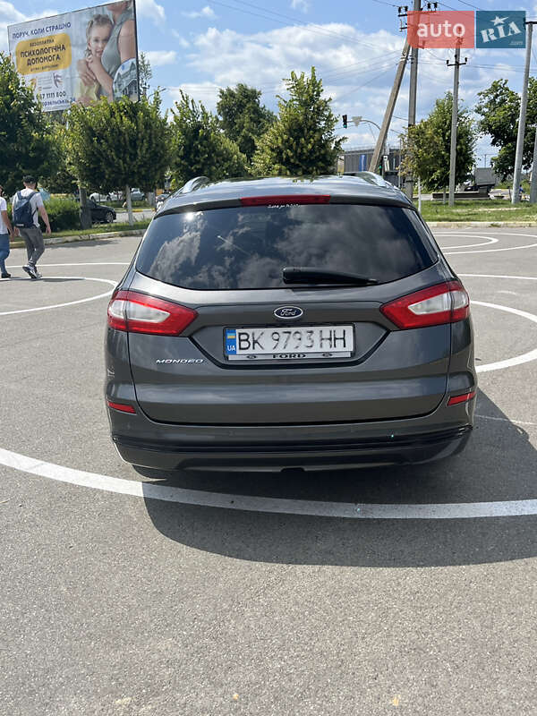 Универсал Ford Mondeo 2015 в Буче