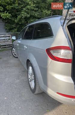 Универсал Ford Mondeo 2012 в 