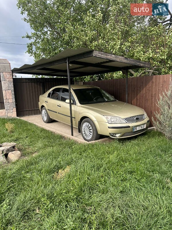 Лифтбек Ford Mondeo 2006 в 