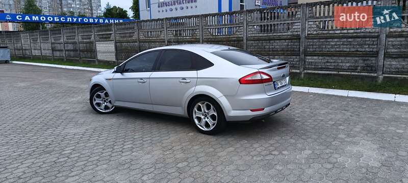 Лифтбек Ford Mondeo 2009 в Костополе