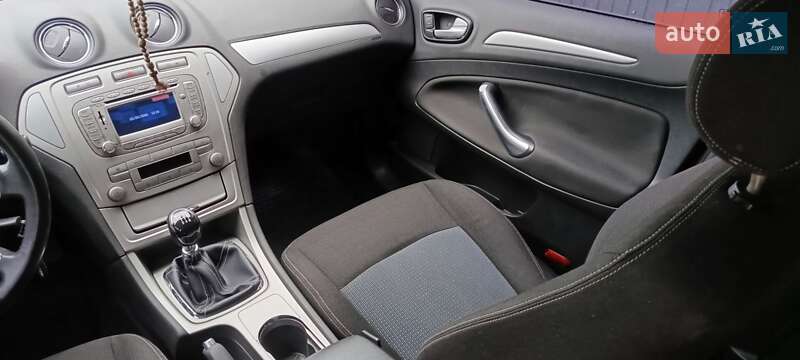 Лифтбек Ford Mondeo 2009 в Костополе