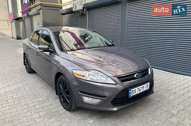 Седан Ford Mondeo 2011 в 