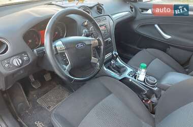 Седан Ford Mondeo 2012 в 