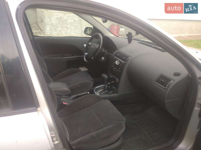 Седан Ford Mondeo 2001 в Києві