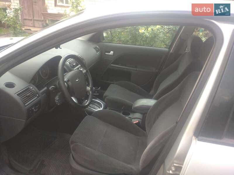 Седан Ford Mondeo 2001 в Києві