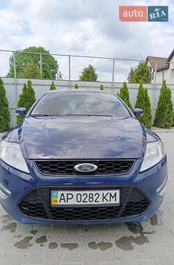 Седан Ford Mondeo 2012 в Шпикові