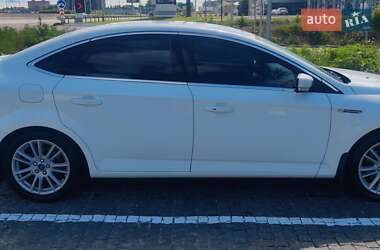 Седан Ford Mondeo 2011 в 