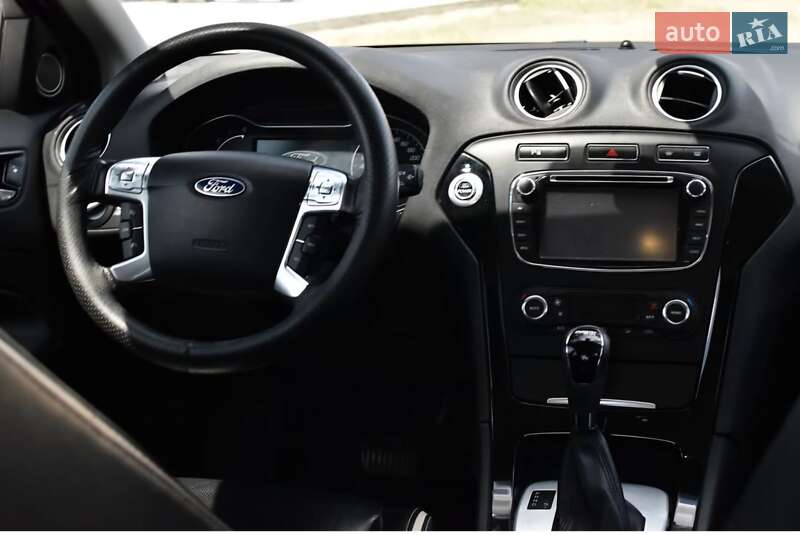 Седан Ford Mondeo 2012 в Кривом Роге