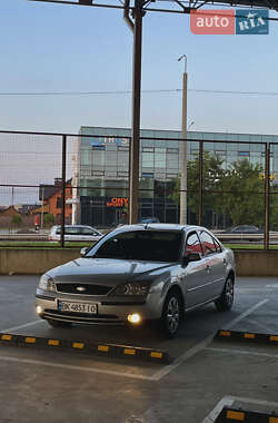 Седан Ford Mondeo 2002 в Ровно
