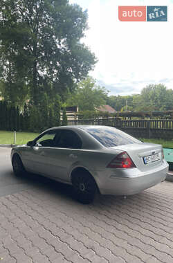 Седан Ford Mondeo 2002 в 
