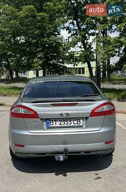 Лифтбек Ford Mondeo 2010 в 