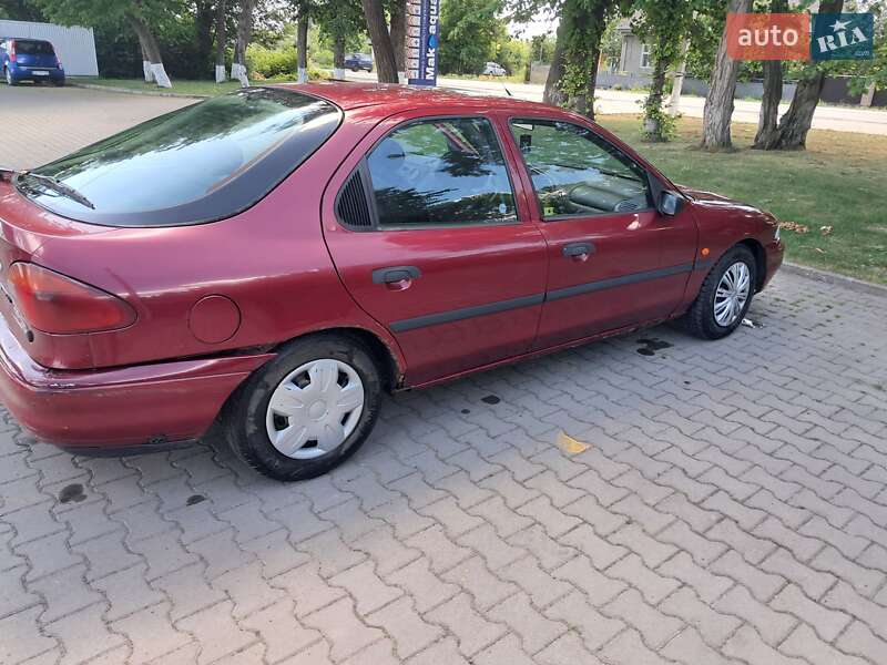 Лифтбек Ford Mondeo 1994 в Черновцах