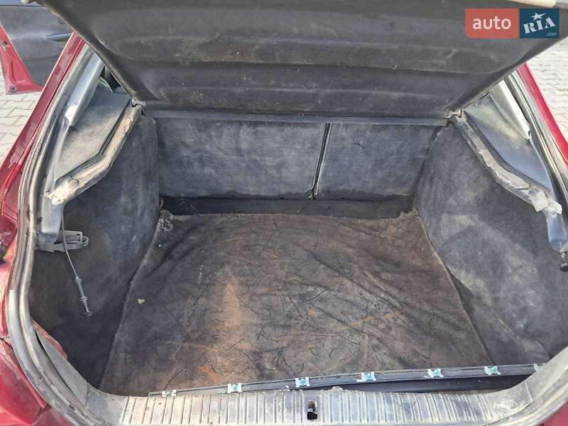 Лифтбек Ford Mondeo 1994 в Черновцах