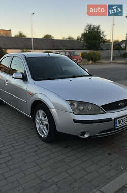 Седан Ford Mondeo 2001 в Ужгороде