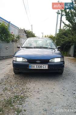 Лифтбек Ford Mondeo 1995 в Дунаевцах
