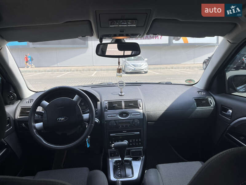 Лифтбек Ford Mondeo 2005 в Одессе