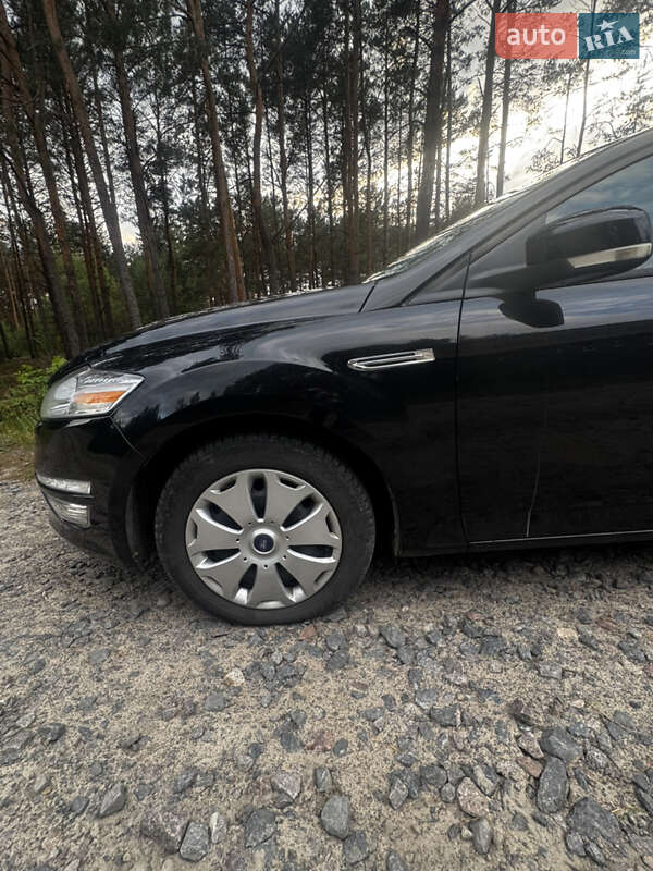Универсал Ford Mondeo 2011 в Камне-Каширском