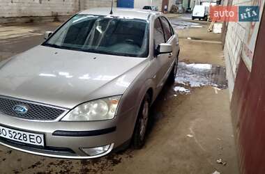 Седан Ford Mondeo 2004 в 