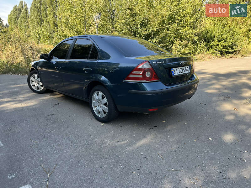 Седан Ford Mondeo 2005 в Киеве