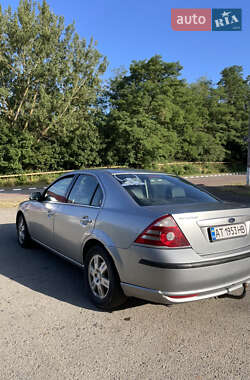 Седан Ford Mondeo 2005 в 