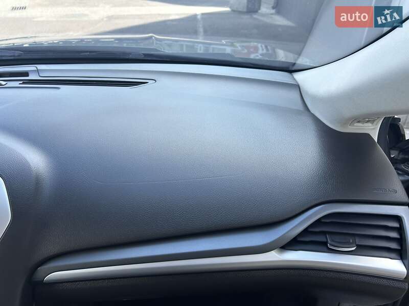 Седан Ford Mondeo 2016 в Луцке