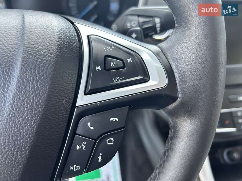 Седан Ford Mondeo 2016 в Луцке