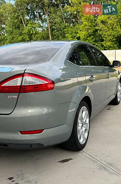 Седан Ford Mondeo 2007 в 