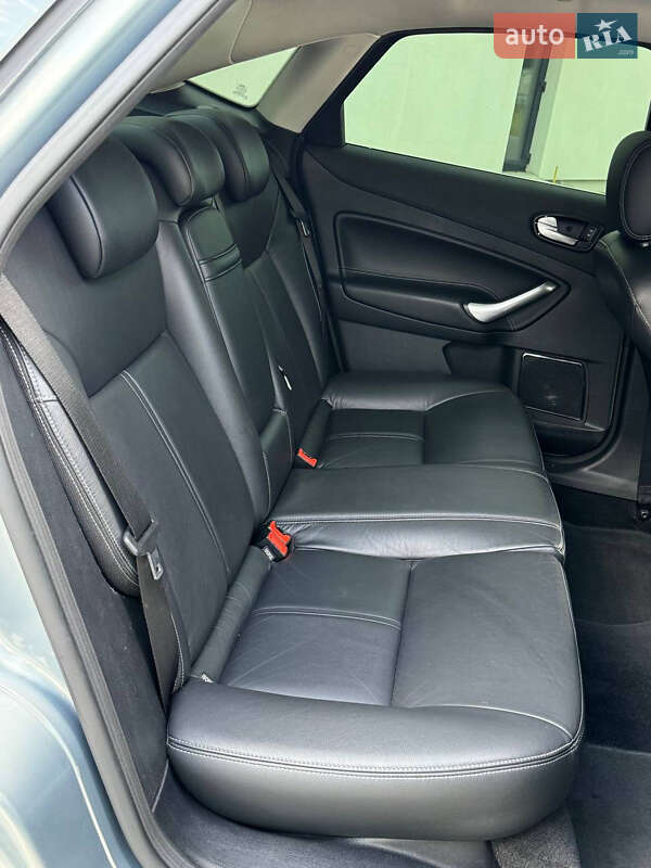 Седан Ford Mondeo 2007 в Луцьку