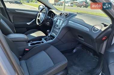 Универсал Ford Mondeo 2011 в 