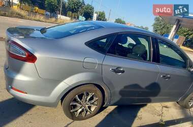Седан Ford Mondeo 2013 в 