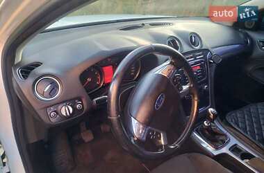 Седан Ford Mondeo 2011 в 
