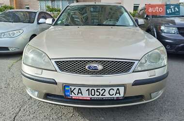 Лифтбек Ford Mondeo 2004 в Киеве