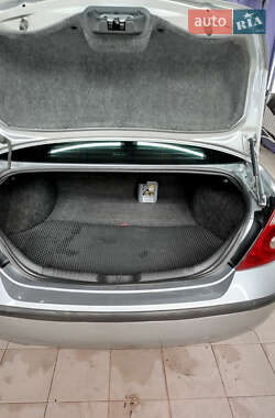 Седан Ford Mondeo 2005 в 