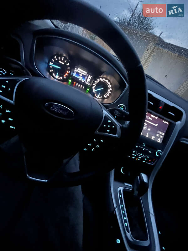 Седан Ford Mondeo 2016 в Николаеве