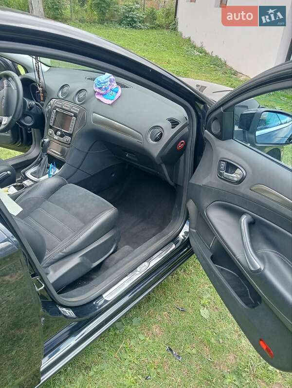 Лифтбек Ford Mondeo 2007 в Львове