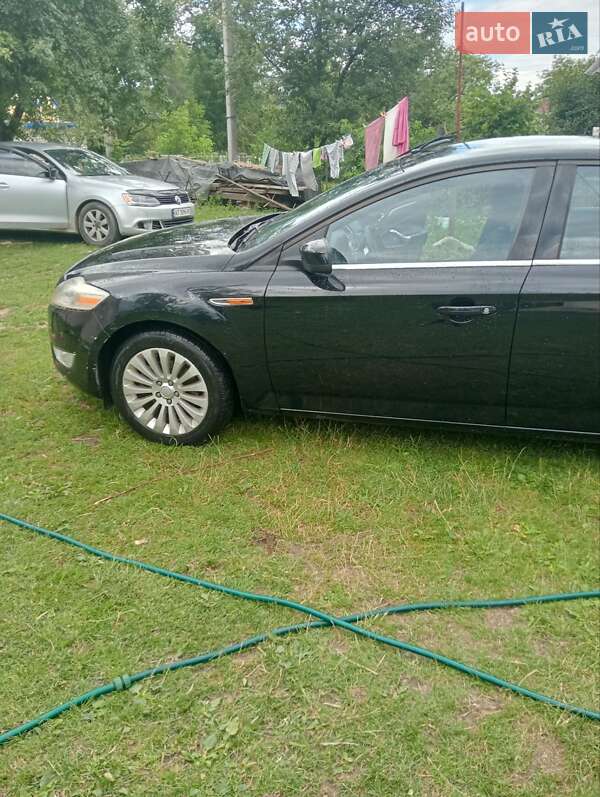 Лифтбек Ford Mondeo 2007 в Львове