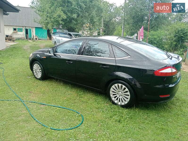 Лифтбек Ford Mondeo 2007 в Львове