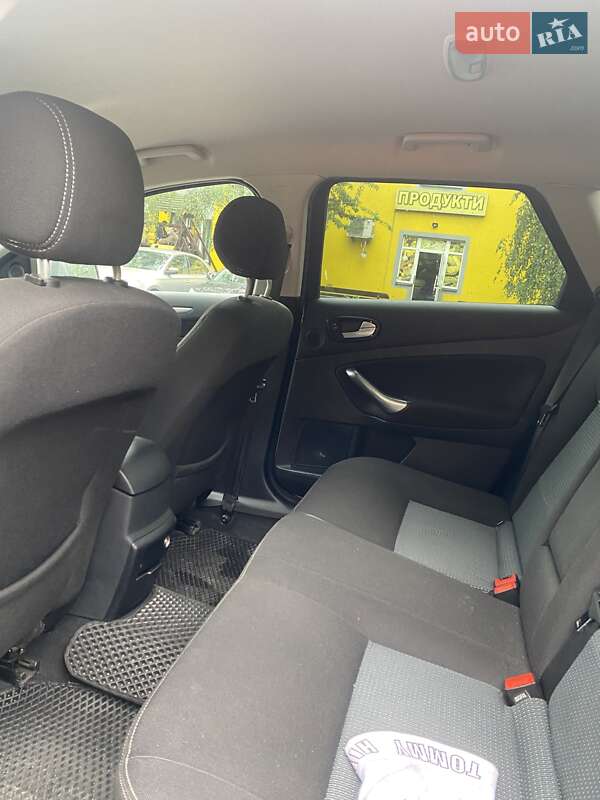 Универсал Ford Mondeo 2010 в Луцке