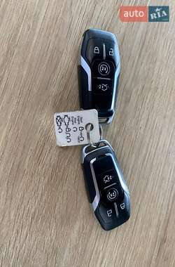 Седан Ford Mondeo 2017 в 