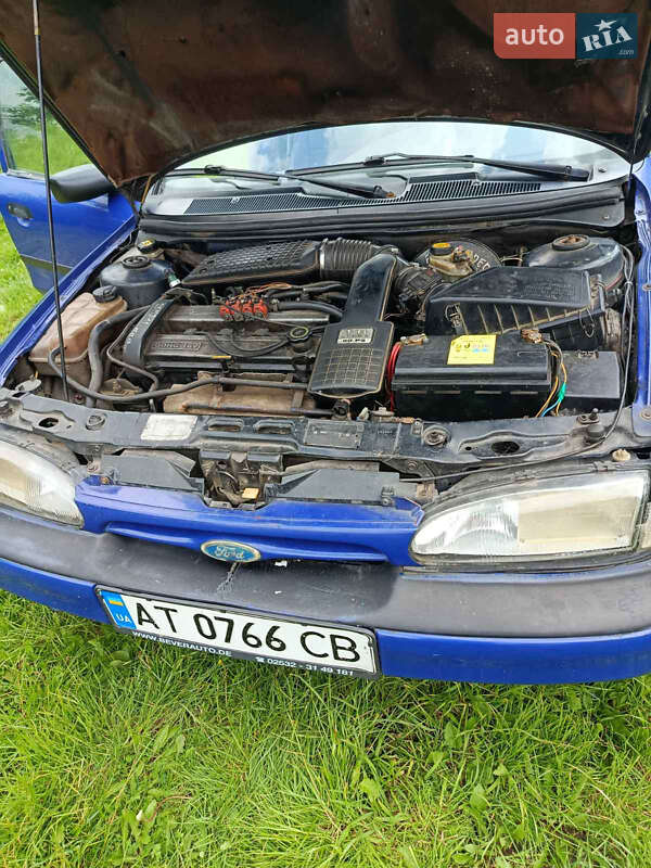 Седан Ford Mondeo 1994 в Ивано-Франковске