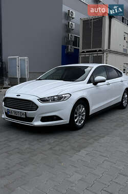 Лифтбек Ford Mondeo 2016 в Киеве