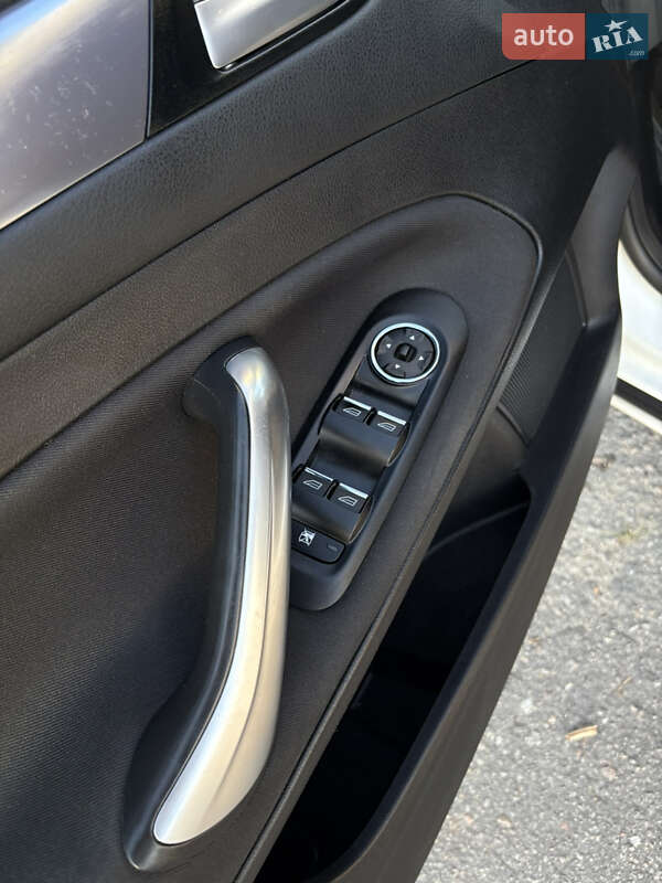 Седан Ford Mondeo 2011 в Харькове
