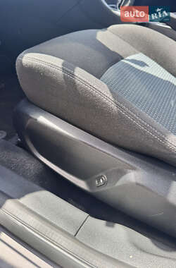 Седан Ford Mondeo 2011 в 