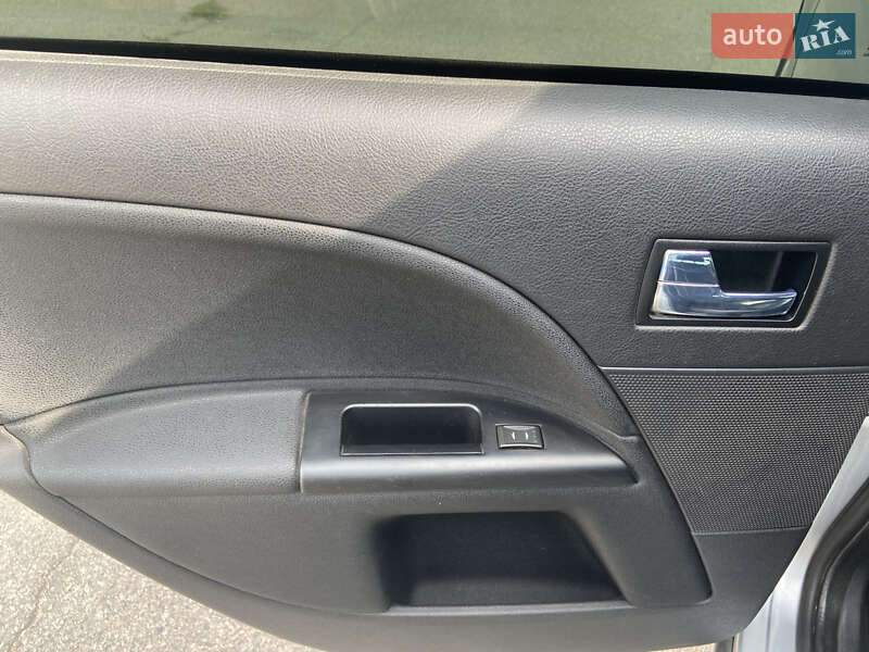 Лифтбек Ford Mondeo 2005 в Белой Церкви фото 16 Лифтбек Ford Mondeo 2005 в Белой Церкви